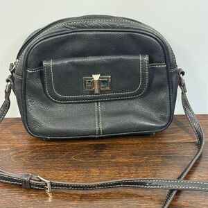 Tignanello Women’s black silver pebble Leather shoulder crossbody purse 6x8x2”